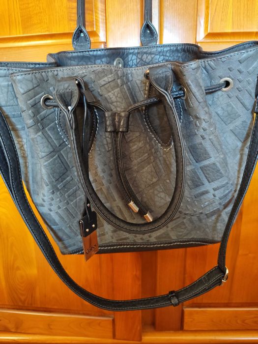 Carteira pele Gabor nova