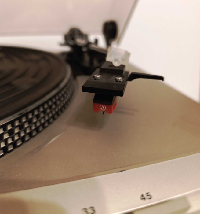 Продам SABA Hi Fi Stereo Audio System C3000 з програвачем вінілу