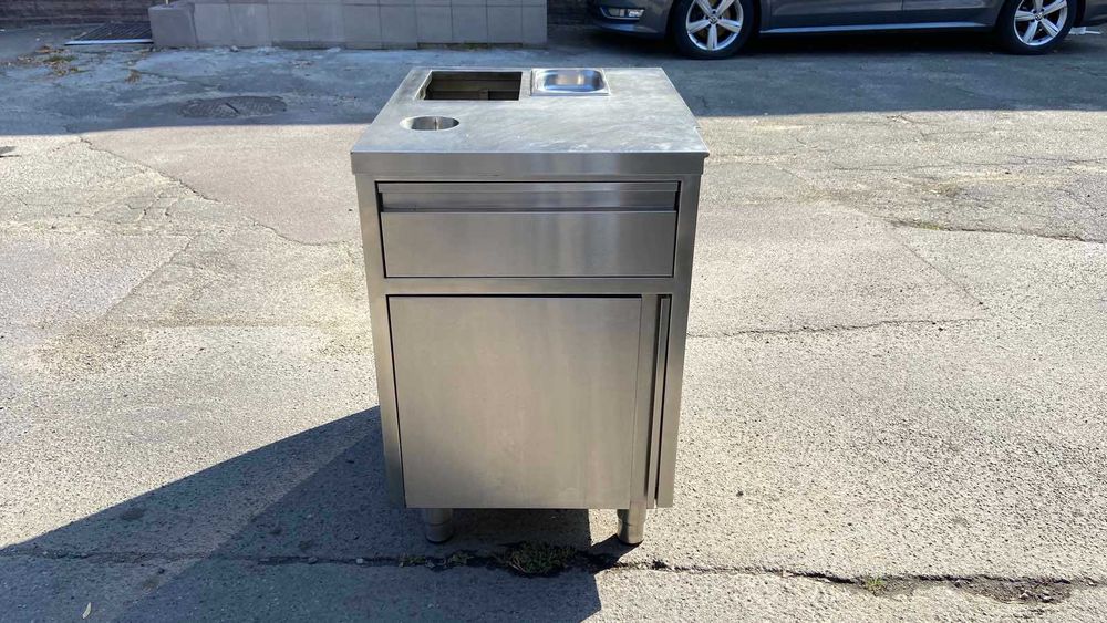 Б/у разделочные столы из нержавеющей стали для общепита кафе ресторана