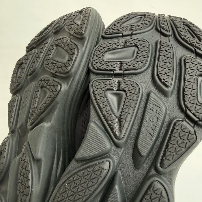 Є Розміри Кросівки Hoka Bondi 8 1127952-BBLC