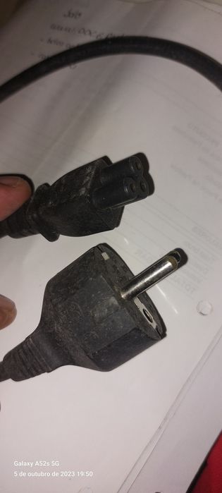 Cabos de alimentação Pc e transformador   funcionar  Entrego Alfragide