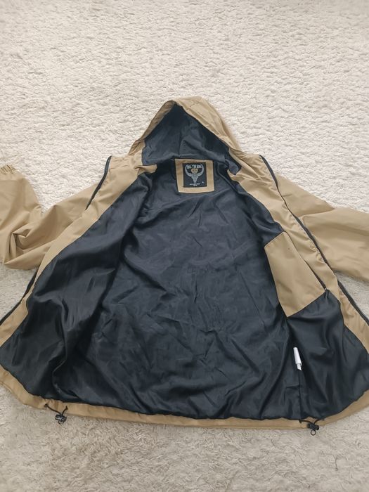 Продам вітровку розмір М