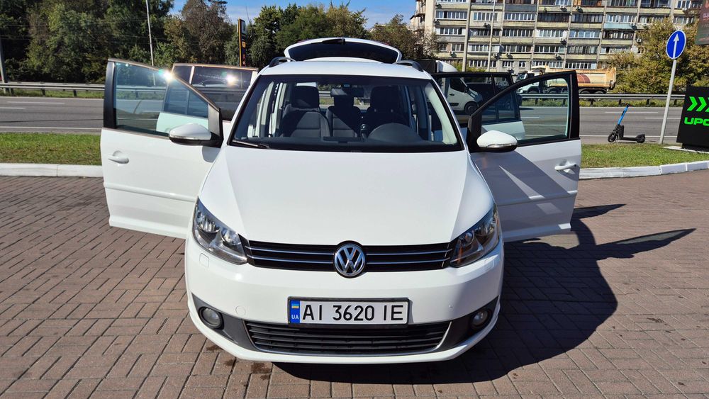 Продам Volkswagen Touran 2.0 TDI 2015. Comfortline. Webasto. Дизель. Рідкісний варіант