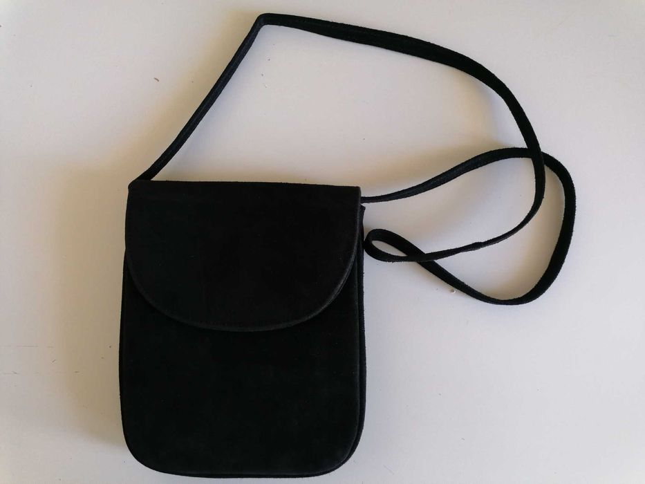 Carteira em pele preta - Nova