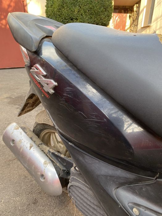 Скутер Honda Z4 з контейнера