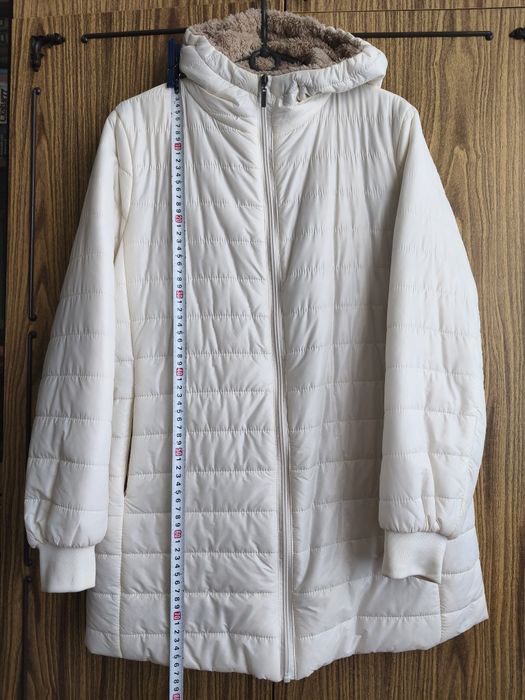 Продам новую утеплённую курточку разм 48-50!