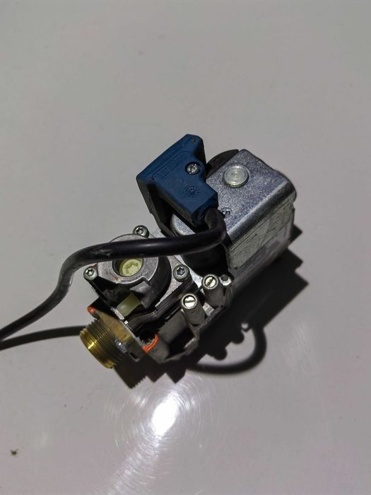 Zawór gazowy VK4115v do pieca