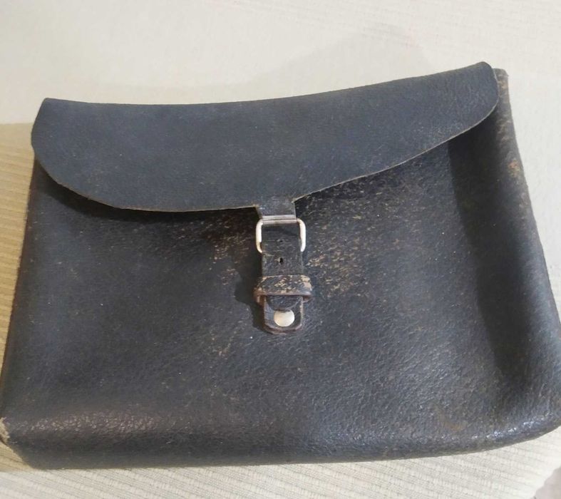 Saszetka skórzana 20x27 cm