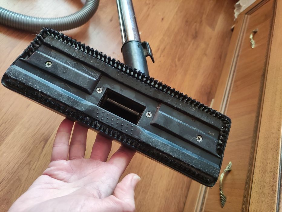 Пилосос для сухого прибирання пилосмок без мішка