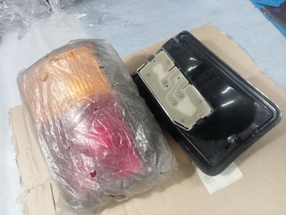 Fiat 126p ST FL lampa tył prawa oryginal Prl