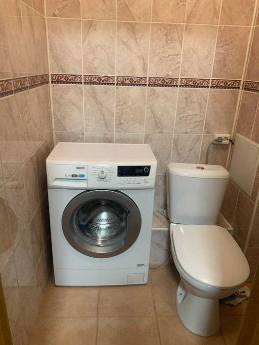 2-к. квартира 81 м² біля станції метро ВДНХ. Вул. Здановської 54А, Голосіївський р-н