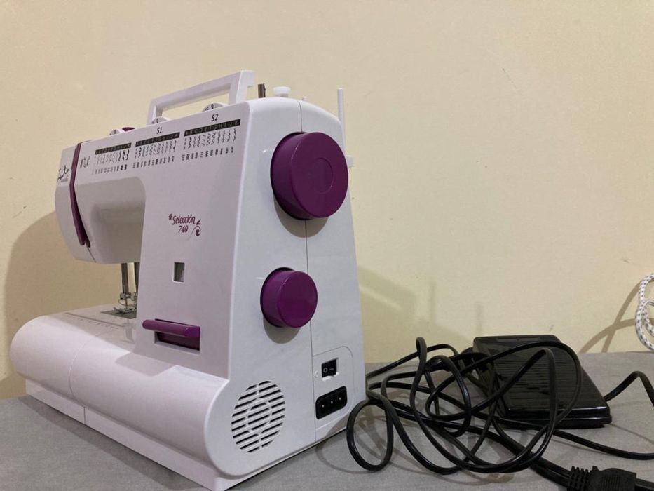 Maquina de costura