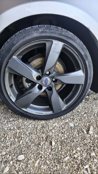Felgi 18 cali z oponami Volvo  5x 108