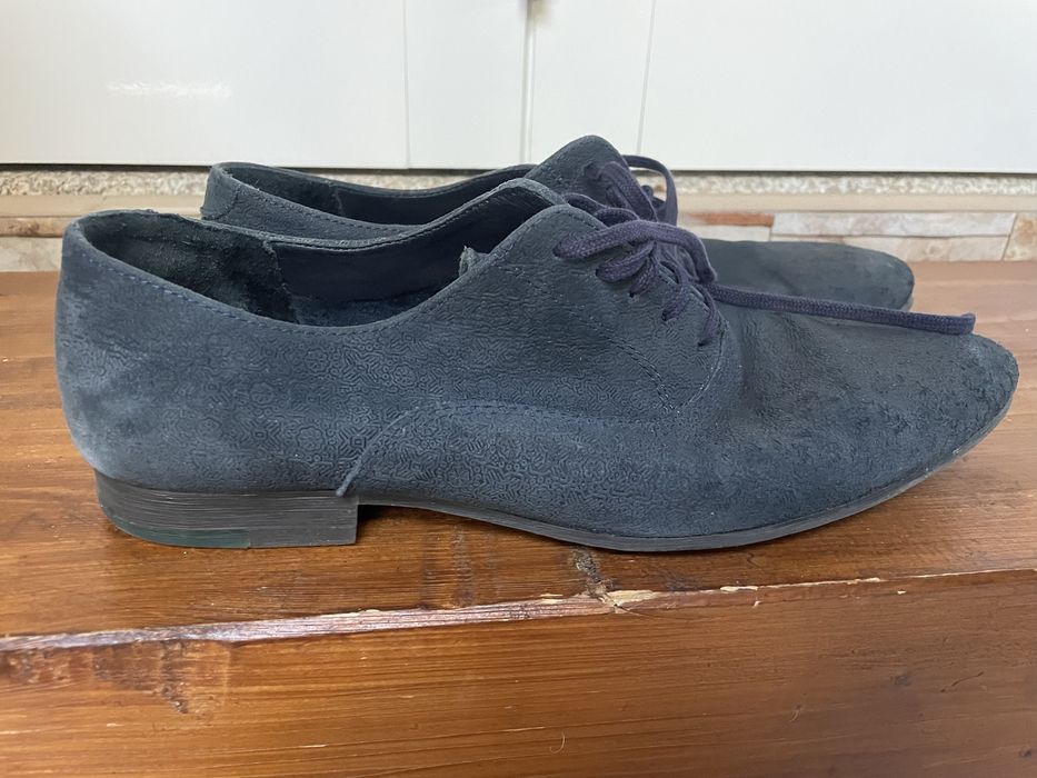 Sapatos com pouco uso