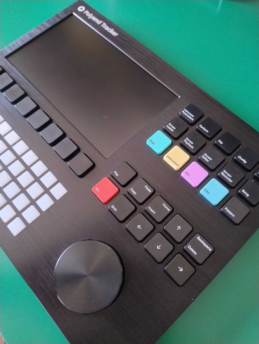 Polyend Tracker (sampler, MIDI sekwencer, syntezator)
