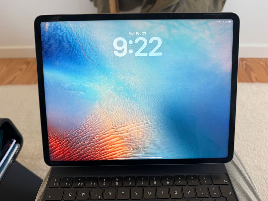 iPad Pro M1 5th Generation 12.9 512GB + Magic Keyboard