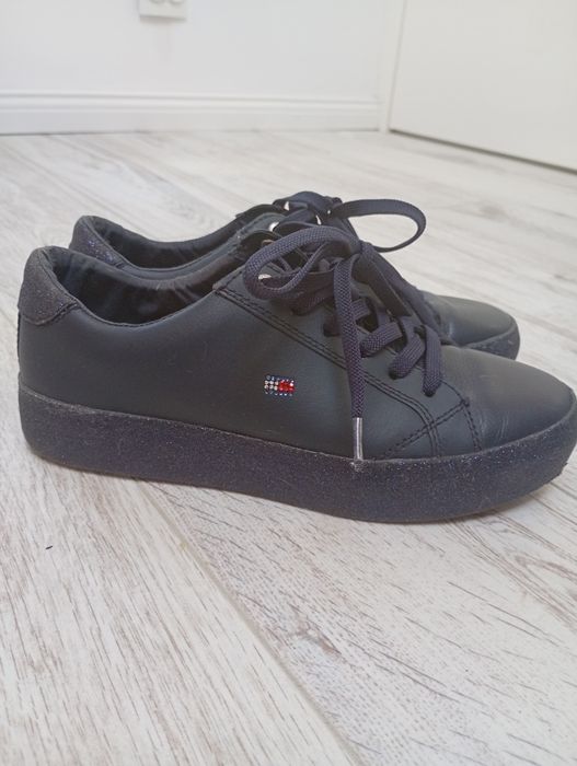 Tommy Hilfiger r.36