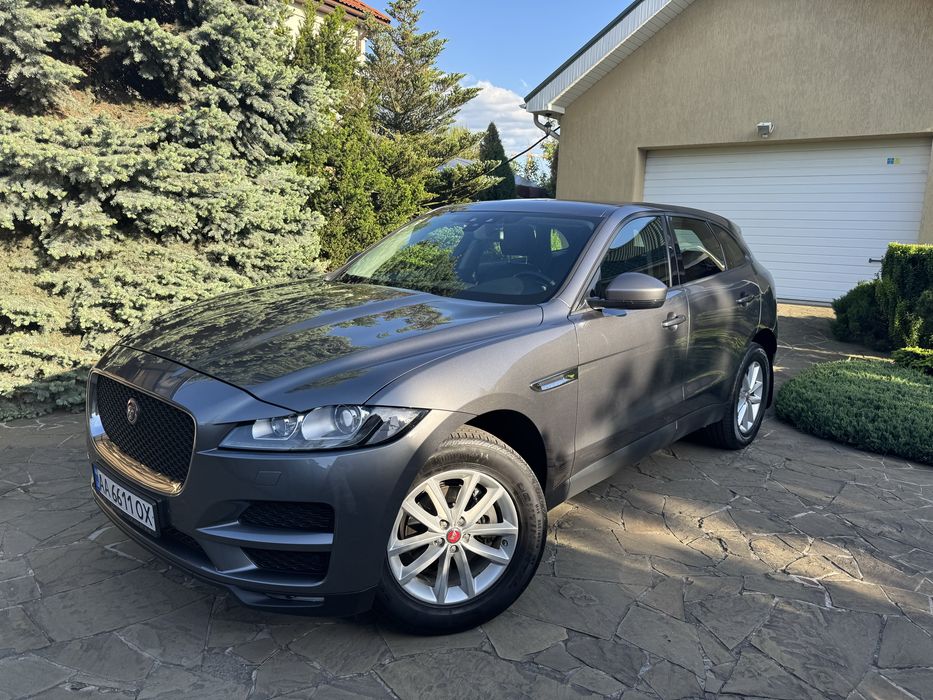 Jaguar F-Pace 2016