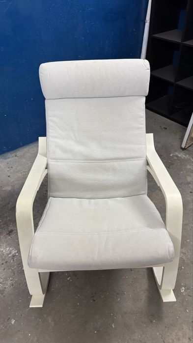 Cadeira de baloiço estilo IKEA – confortável