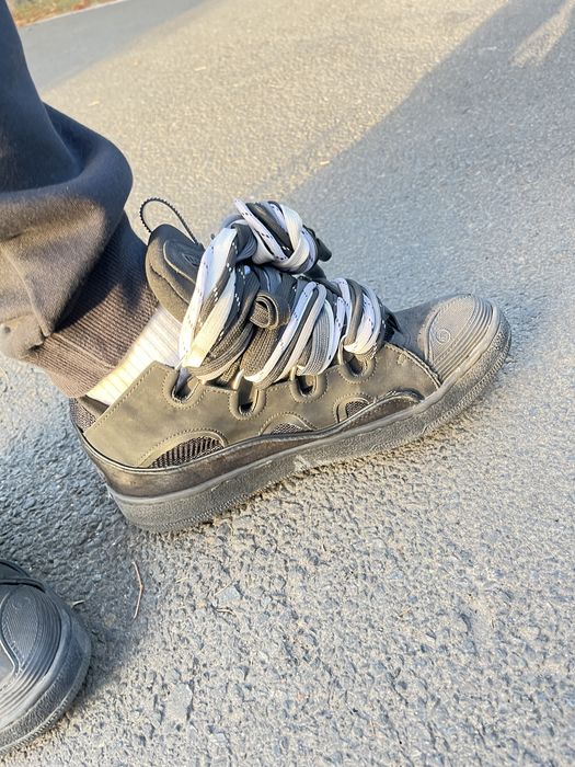 Lanvin curb drip drill designer