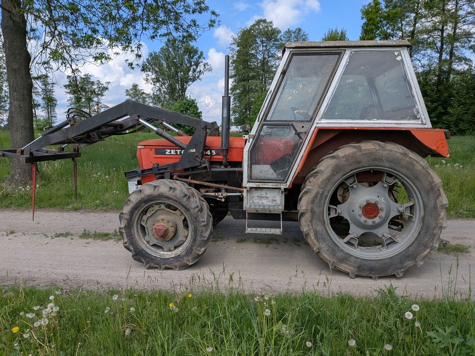 Zetor 6945 z turem