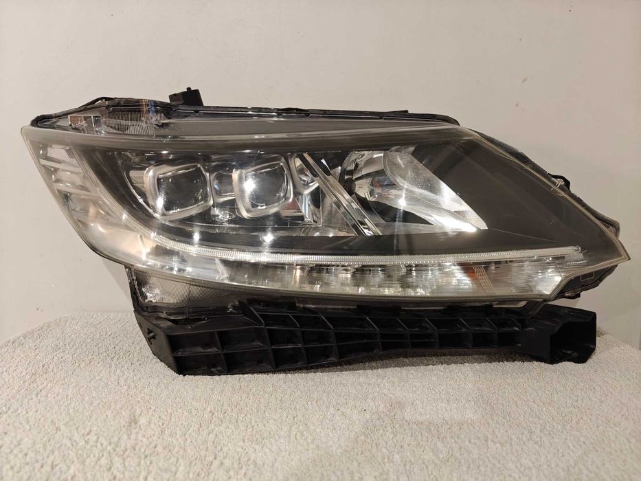 Lampa Prawy Przód LED Honda Odyssey V Generacji EUROPA