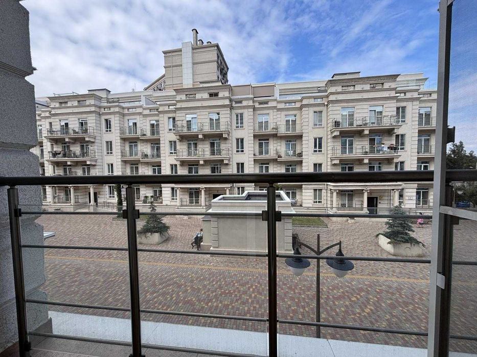 Стильна 2-кімнатна квартира з авторським дизайном у ЖК «28 Перлина»