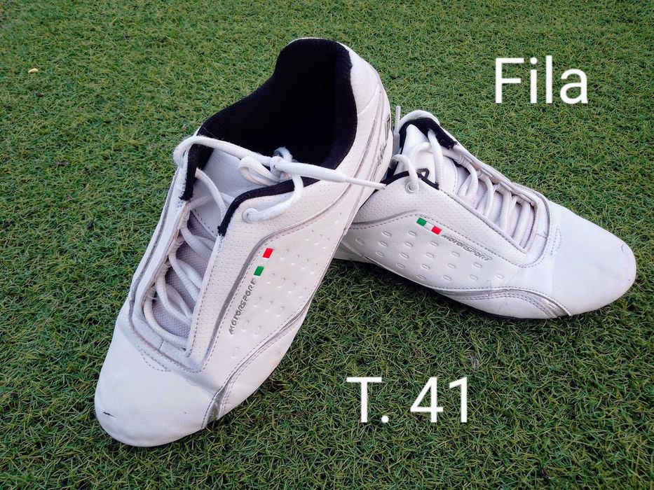 Sapatilhas chuteiras e sapatos criança