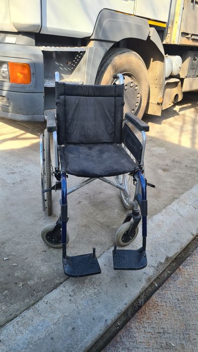 Инвалидная коляска