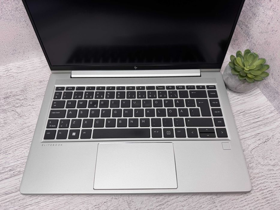 Ноутбук HP EliteBook 645 G9 Full HD AMD Ryzen 5 5625U 8 GB\SSD 512 GB