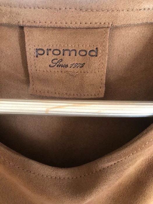 Vestido camurça castanho Promod