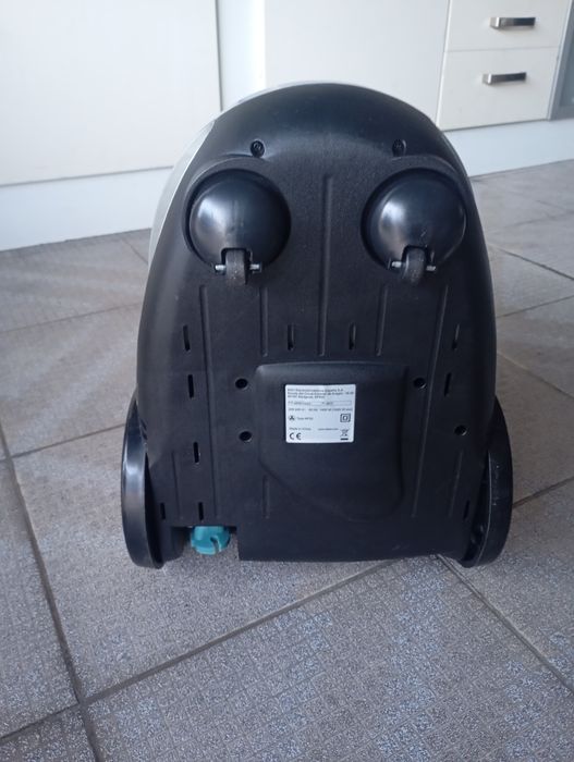 Aspirador de Água UFESA AP8110