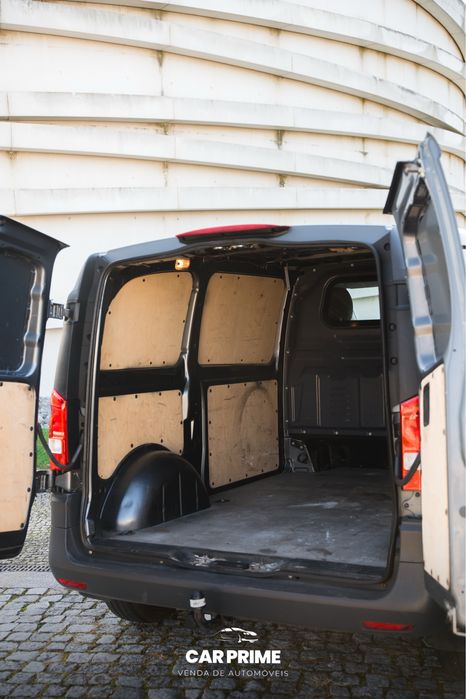 Mercedes Vito 111