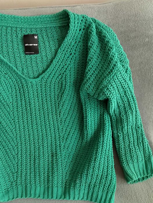 DIVERSE. Sweter damski.