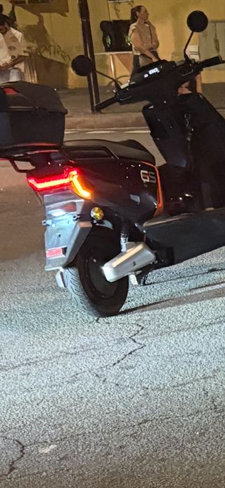 Scooter electrica aluguer
