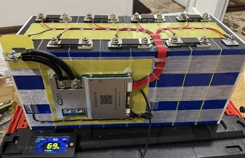 Инвертор EASUN 4.2kW + Аккумулятор Lifepo4 Eve 230Ah 24v 6 кВт с Wi Fi