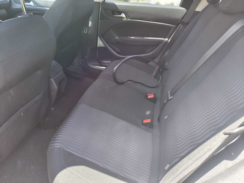 Peugeot 308 SW — fotografia 4
