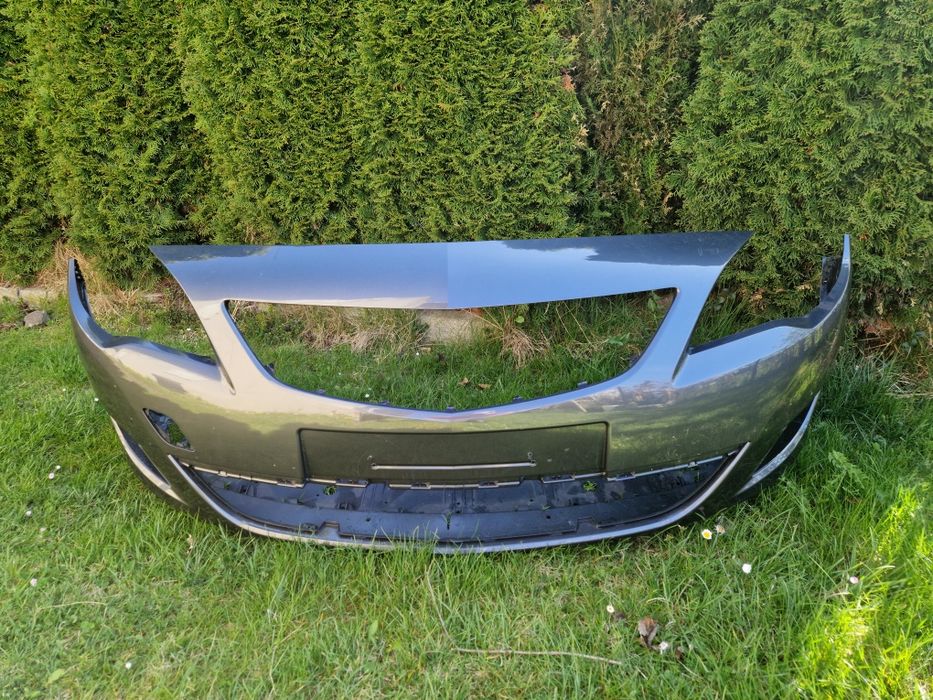 Zderzak przód Opel Astra J 2011 Z177