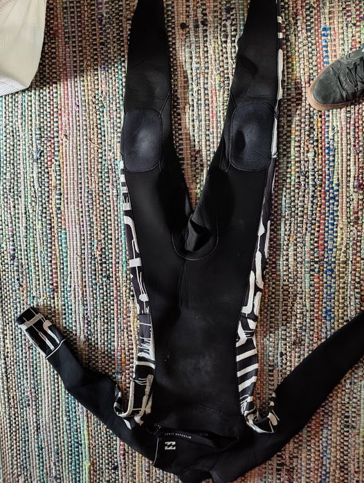 fato surf billabong MT 4/3