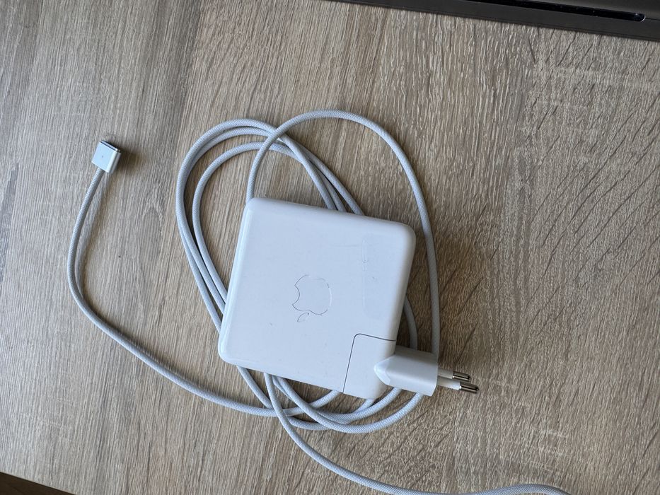 Macbook Pro M1 Pro 10 cores - 16'' - 32GB RAM - 512GB SSD