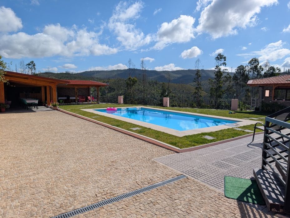 Alojamento Local com espaço para  festas, piscina e churrasco  - Lixa