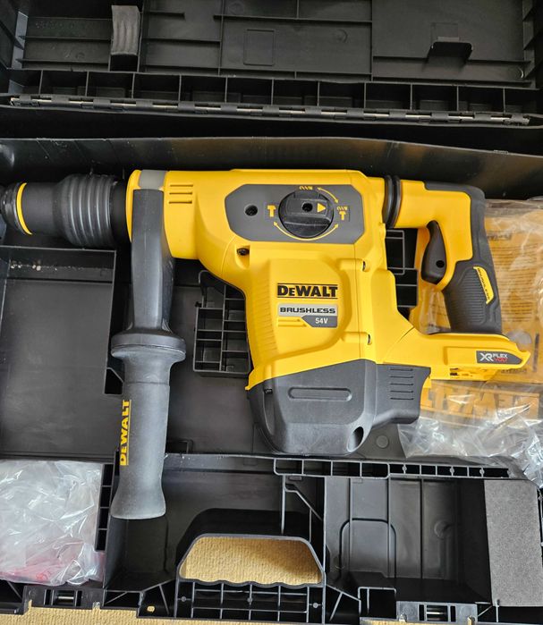 Młotowiertarka DeWALT DCH481N