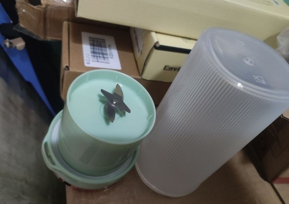 Mini liquidificador Copo de batidos recarregável