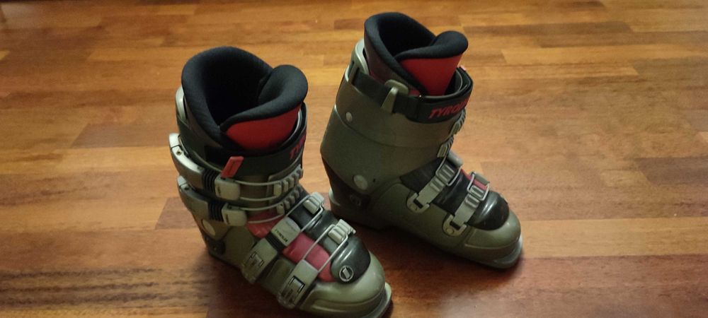 Buty narciarskie 37,5 damskie/dziewczęce Tyrolia.