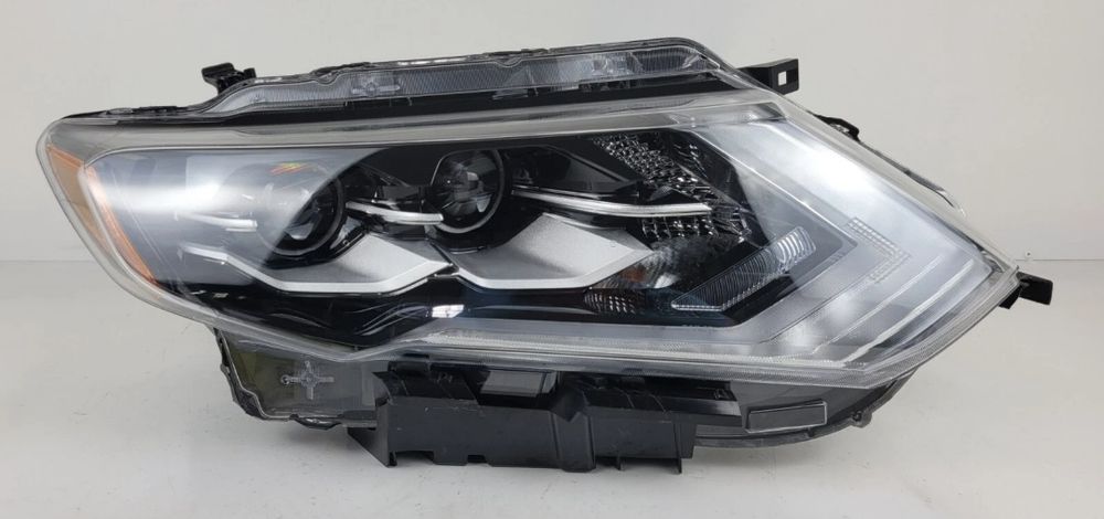 Правая фара Nissan rogue 2017 2018 2019 Full LED оригинал Америк