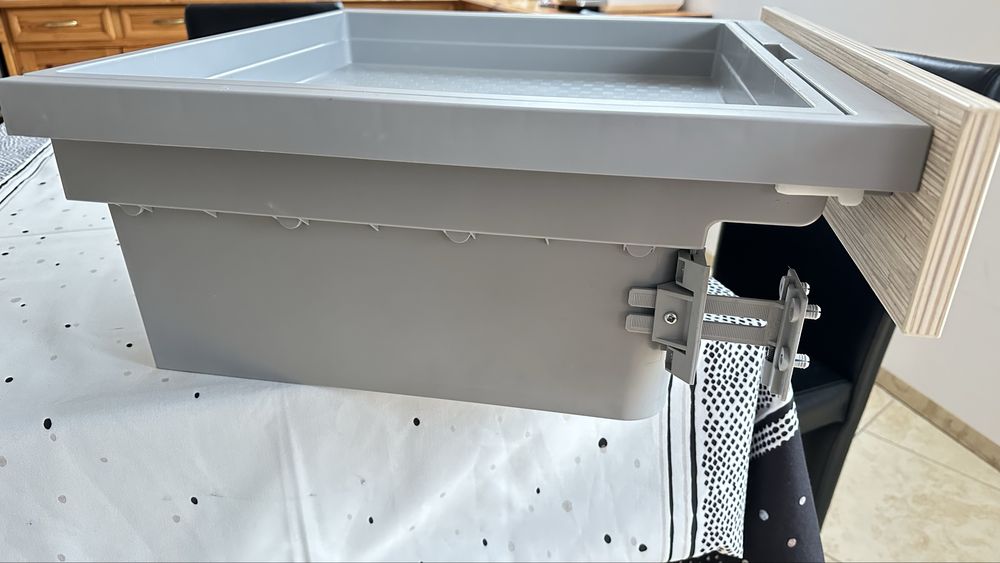 Szuflada pod piekarnik