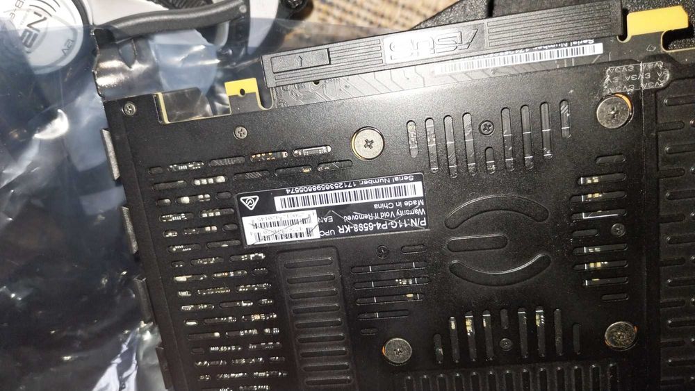 EVGA GeForce GTX 1080 Ti SC2 Hybrid Graphics Card64584546239746121