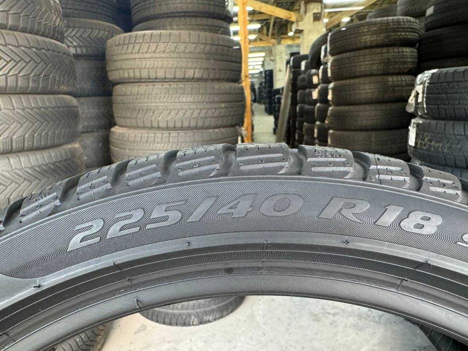 Шини зимові 225/40 R18 PIRELLI WINTER SOTTOZERO 3 4mm