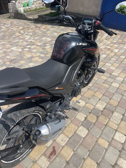 Продам мотоцикл LIFAN JR200