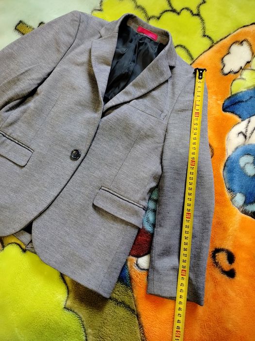 Дитячий піджак в хорошому стані